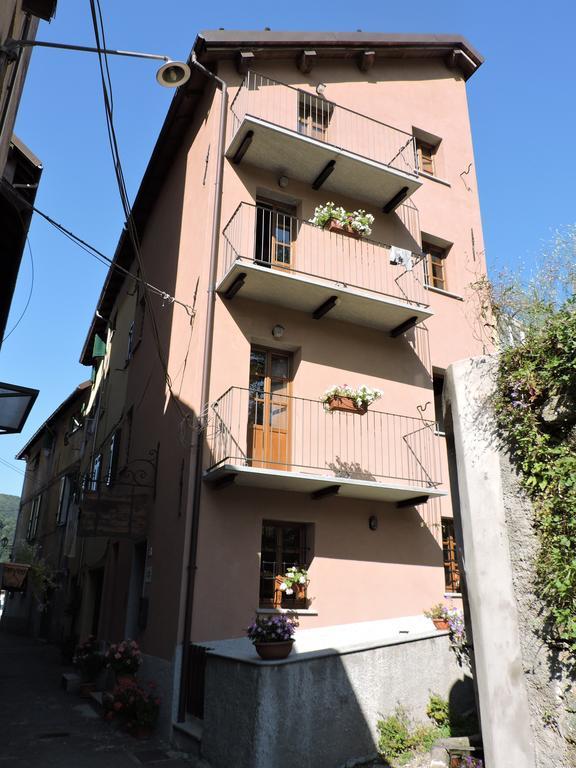Affittacamere Dall'Acquarone Masone Exterior foto